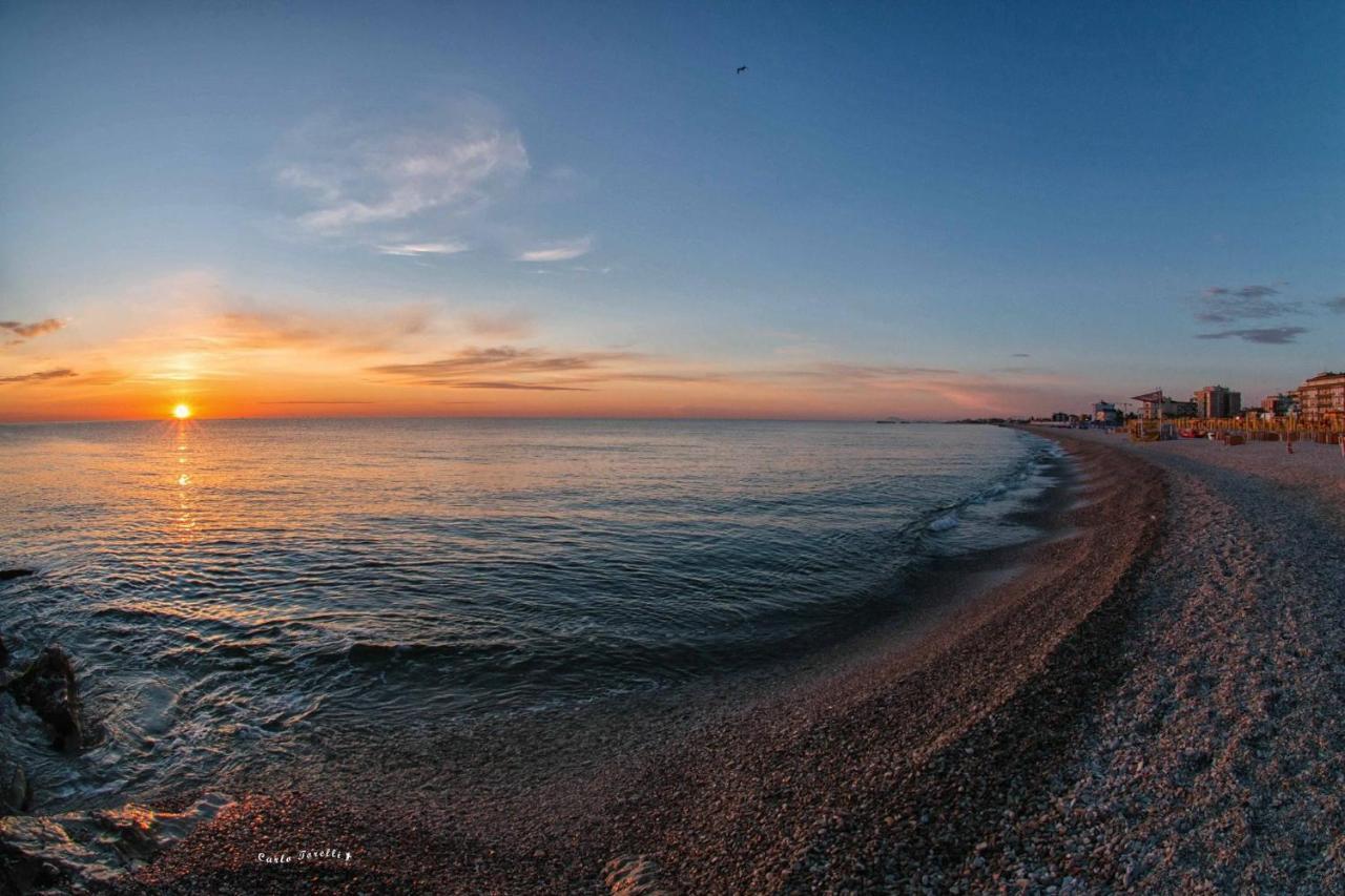 Il Nido Della Fortuna Oasi Di Pace, Relax, Storia E Mare Fano